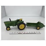 John Deere Tractor and Spreader 1/16