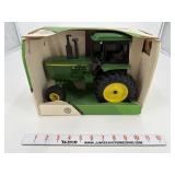 John Deere 4255 Row Crop Tractor 1/16 Ertl