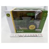 John Deere 4440 1/16 Ertl