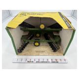 John Deere 220 Power Flex Disk Ertl
