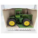 John Deere 4 Wheel Drive Tractor 1/16 Ertl