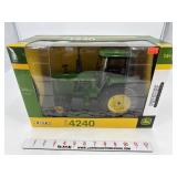 John Deere 4240 1/16 Ertl