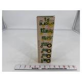 John Deere 1/64 7 tractor set