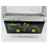 John Deere Model 8020 1/16 Ertl