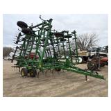 John Deere 980 43ft field cultivator