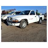 1998 Dodge Dakota pickup 2-wheel drive auto trans
