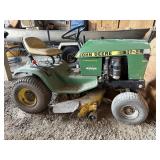John Deere 112L hydrostatic lawnmower