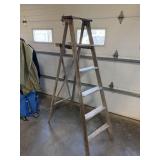 6 foot wooden step ladder
