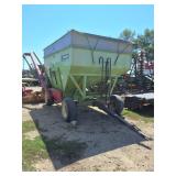 Parker gravity wagon set up for seed with hyd