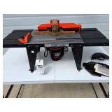 Craftsman router with table