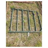 Green walk in tube gate