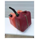 2-5 gal gas cans