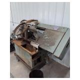 Equipment and Tools large band saw with extra