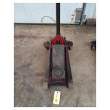 Red hydraulic  floor jack