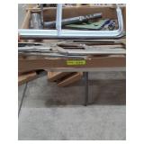 Hammer clamps pry bar