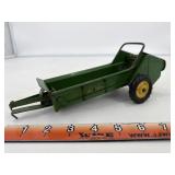 John Deere spreader 1/16