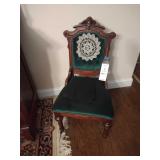 VICTORIAN PLUSH GREEN CHAIR