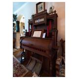 CLOUGH AND WARREN PUMP ORGAN