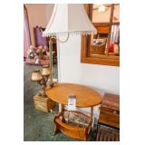 TABLE LAMP W/ MAGAZINE RACK/ TRIANGLE BOX
