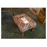 FLORAL FOOT STOOL