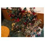 FAKE PLANTS W/ VASES