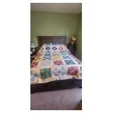 Patchwork Quilt with Solid Color Squares