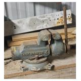 Taskmaster 4 Bench Vise