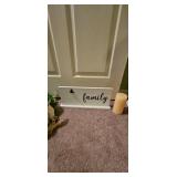 Novelty Pug-Themed Photo Frame and Decorative 'Fam