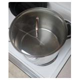 Tramontina 18/10 Stainless Steel Stock Pot with Li