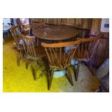 DINING TABLE W/5 CHAIRS