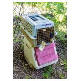 SMALL ANIMAL CARRIER & ANIMAL FEEDER BOX