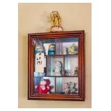 SMALL SHADOW DISPLAY BOX & FIGURINES