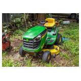 John Deere D110 riding mower