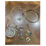 Large Assorted Vintage & Costume Jewelry Lot  Bro