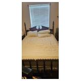 Wooden Spindle Bed Frame with Headboard
