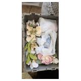 Home Decor, Artificial Flowers, Plates