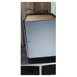 Metal Lockable Cabinet with Key Hole