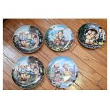 M.I. Hummel Collector Plate Set of 5
