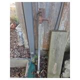 Cast Iron Yard Water Pump with Spigot