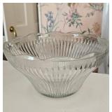 Clear Pressed Glass Scalloped Edge Bowl
