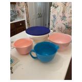 Tupperware Mixing Bowl Set With Lids, 4 Pieces