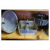 Aluminum Cake and Baking Pans