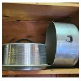 Mirro Aluminum Cake Carrier Set with Lid
