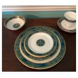 Royal Doulton Carlyle China Place Settings for 4
