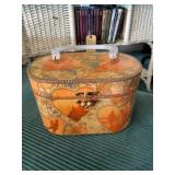 Vintage Heart Motif Vanity Box with Handle