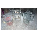 Pitcher/ measuring cup