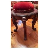 Ornate stool 20ï¿½ tall
