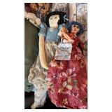 2 rag dolls