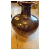 Vase 12ï¿½ tall