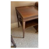 Square side table 19x 27